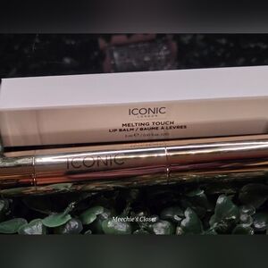 ICONIC LONDON Melting Touch Lip Balm Color STRAPLESS NIB